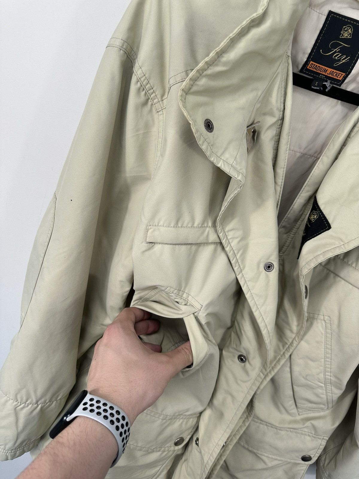 Fay Vintage Fay Stadium For Ema Cream Luxury Nylon Coat Jacket Size US L / EU 52-54 / 3 - 11 Thumbnail