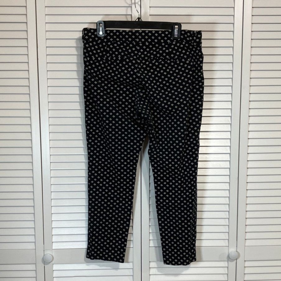Old Navy Old Navy Black White Polka Dot Pixie Ankle Women Pants 12 Size 34" / US 12 / IT 48 - 2 Thumbnail