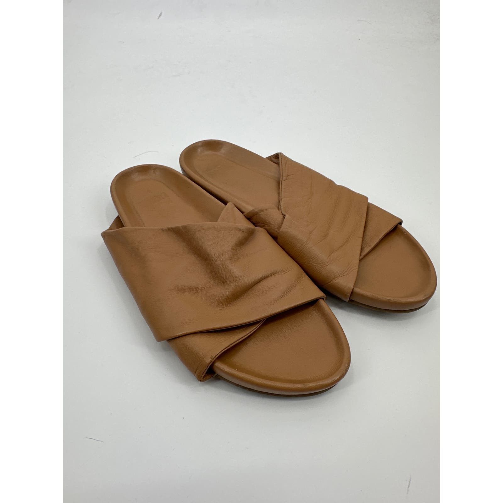 beek Beek Kea Slides Ultra Soft Leather & Comfortable Size 8 Size US 8 / IT 38 - 1 Thumbnail