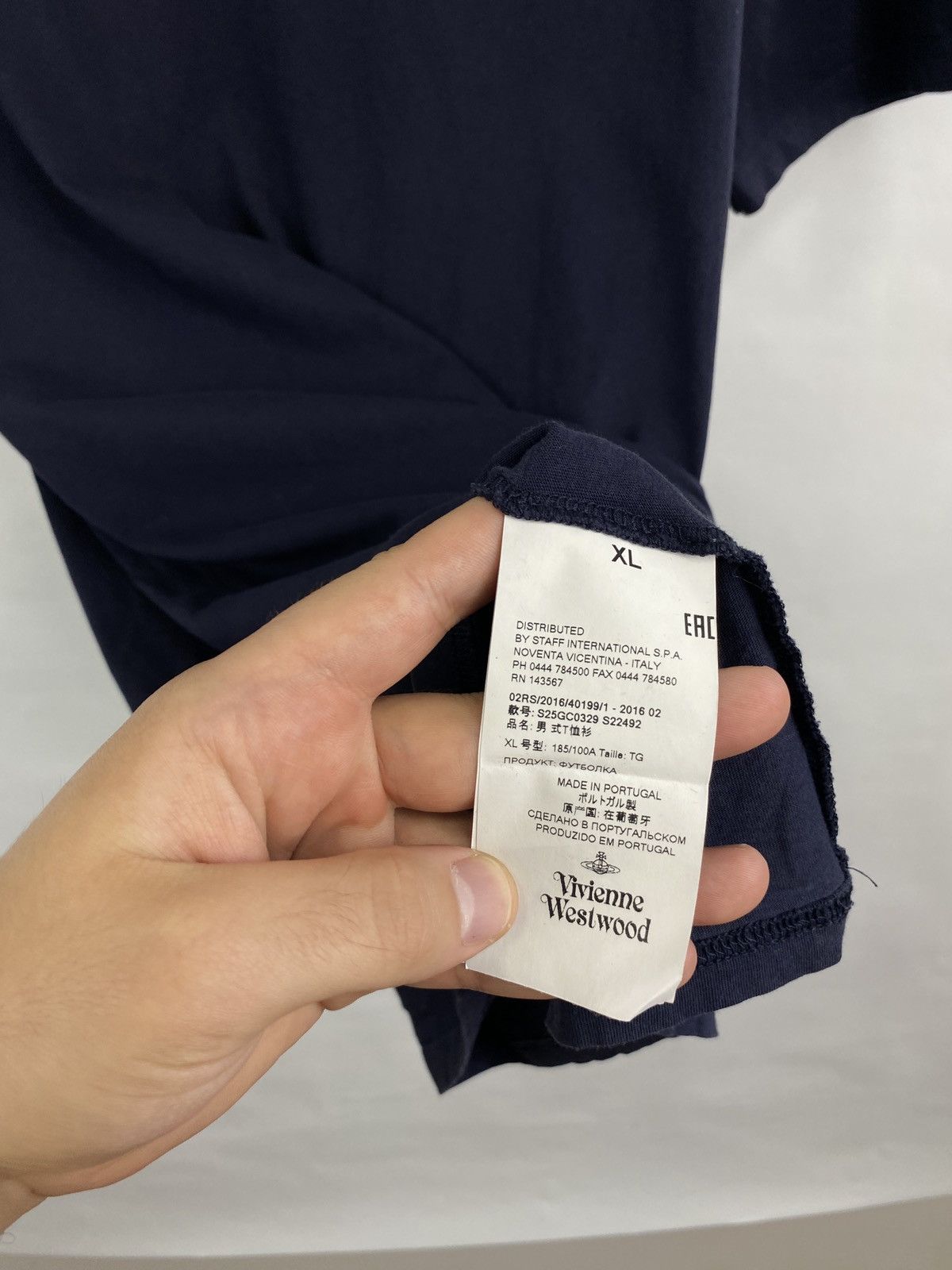 Vivienne Westwood Vivienne Westwood t-shirt rare retro hype Y2K Size US L / EU 52-54 / 3 - 6 Thumbnail