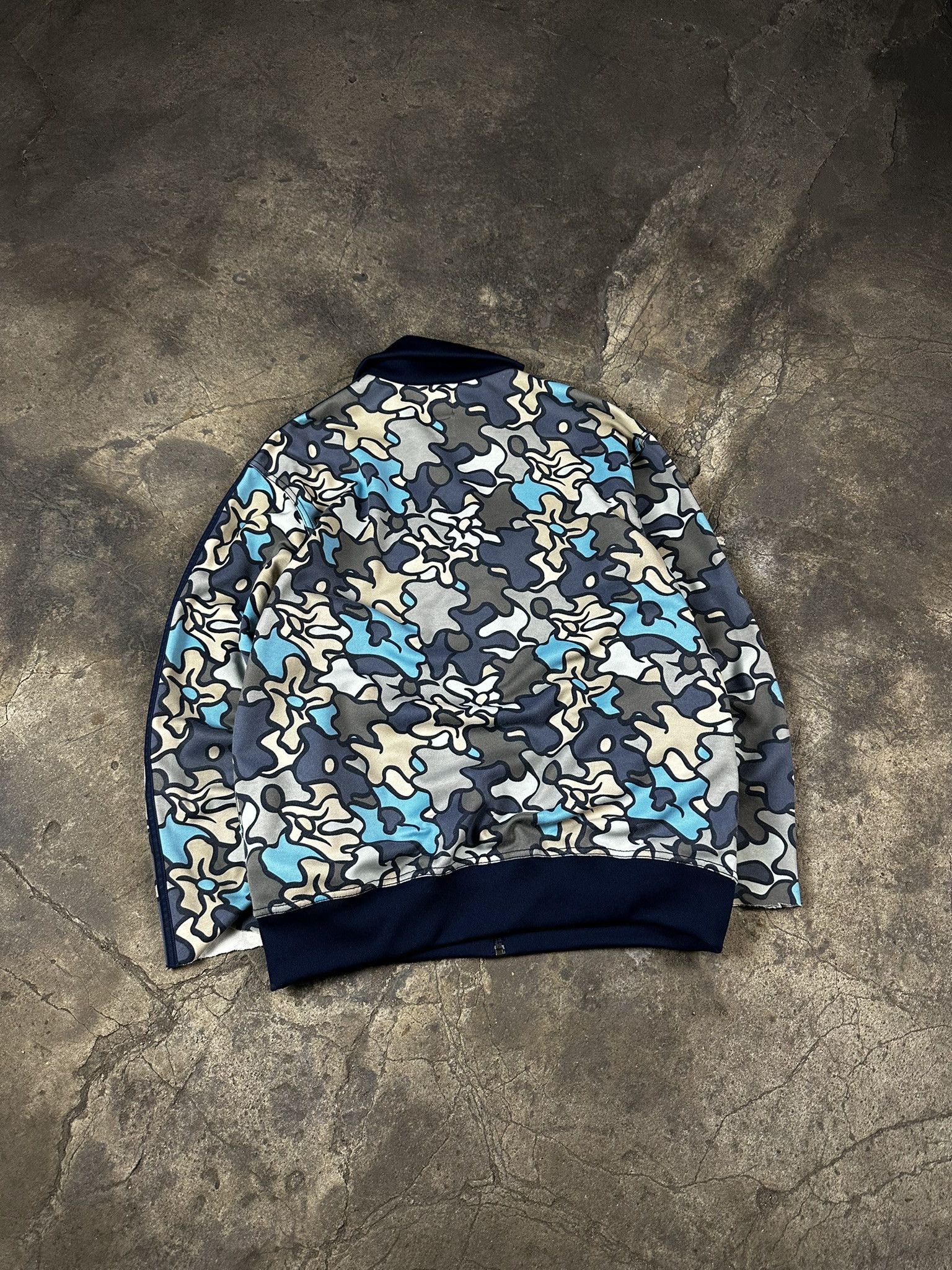 Adidas 00s Vintage Adidas Floral Abstract Zip Tracksuit Size US L / EU 52-54 / 3 - 7 Thumbnail