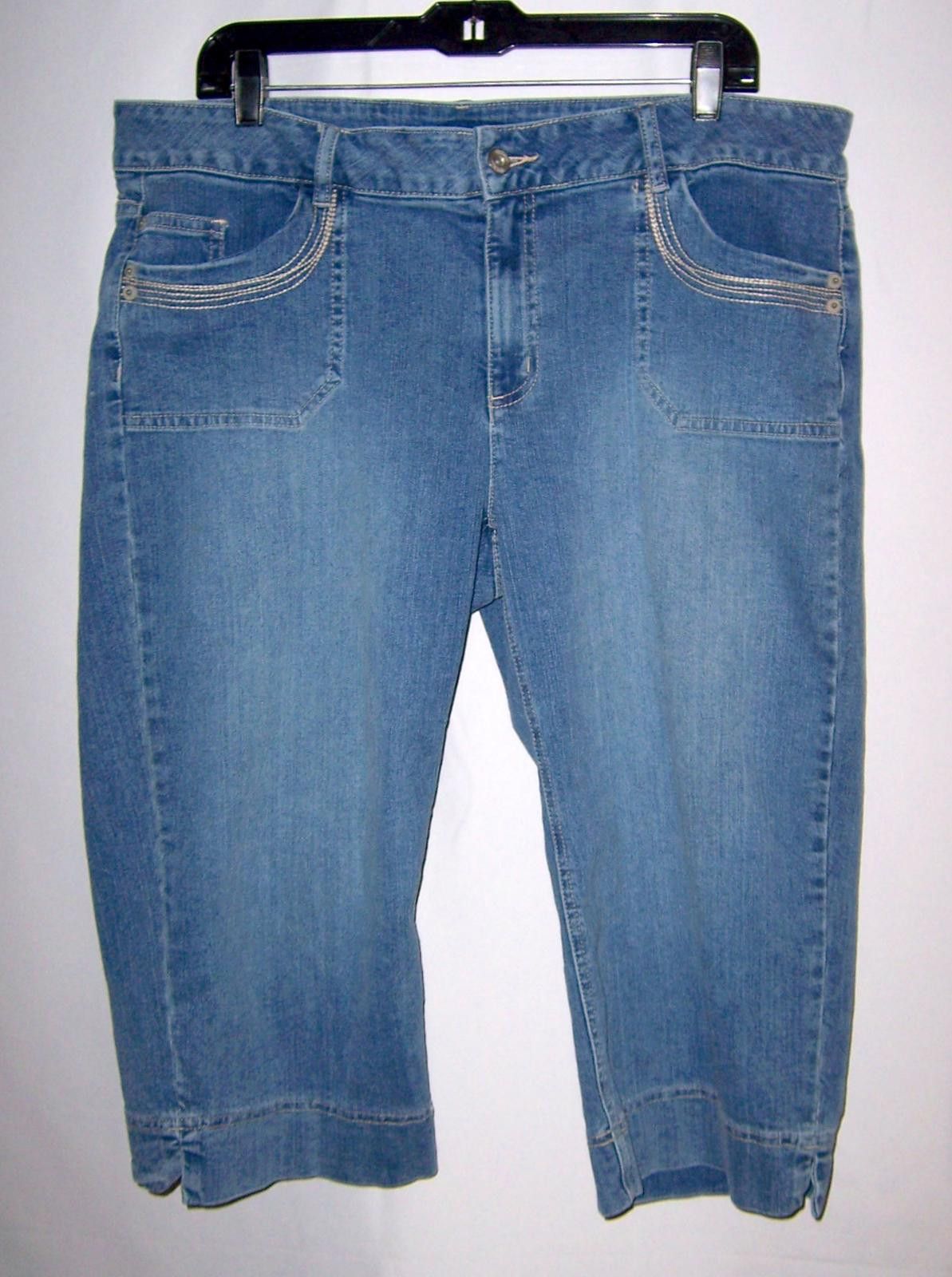 Liz Claiborne Liz & Co Stretch Blue Jeans - Capri/Bermuda - Women's 16 Size 38" / US 16 / IT 52 - 1 Thumbnail