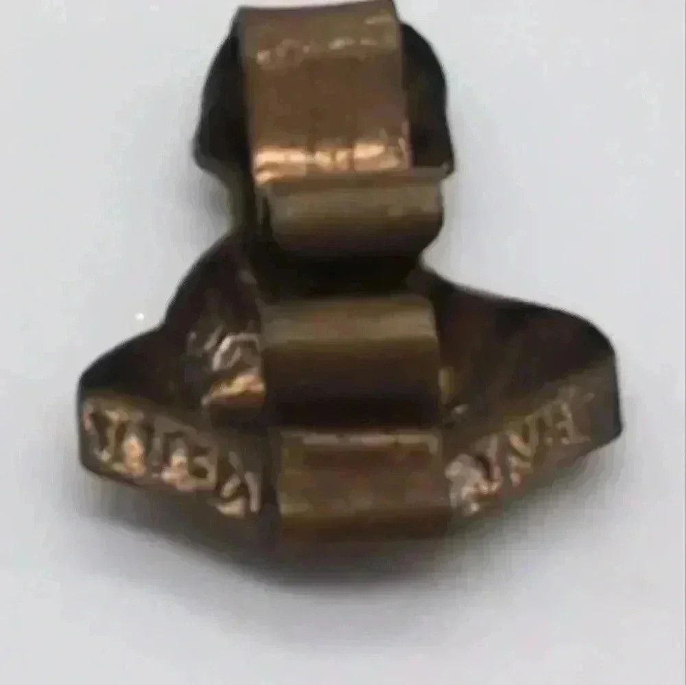 Vintage Davy Crockett Metal Clip Old Estate Jewelry Size ONE SIZE - 2 Thumbnail