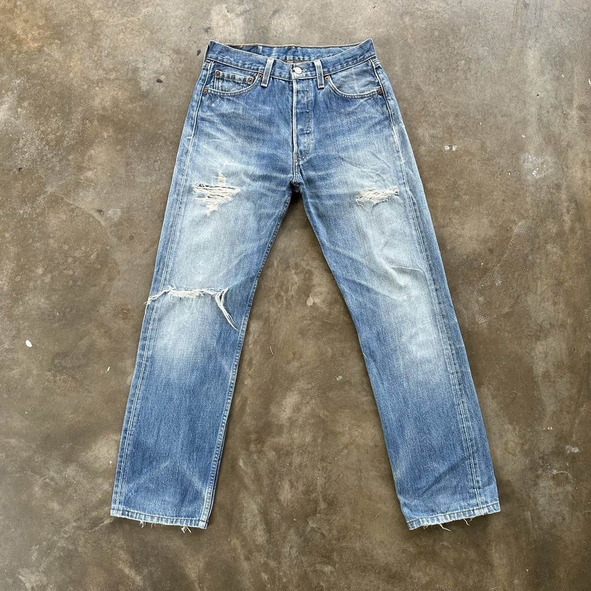 Levi's Vintage Levi’s 501 Distressed Denim Faded Jean Pant W28 Size US 28 / EU 44 - 1 Thumbnail