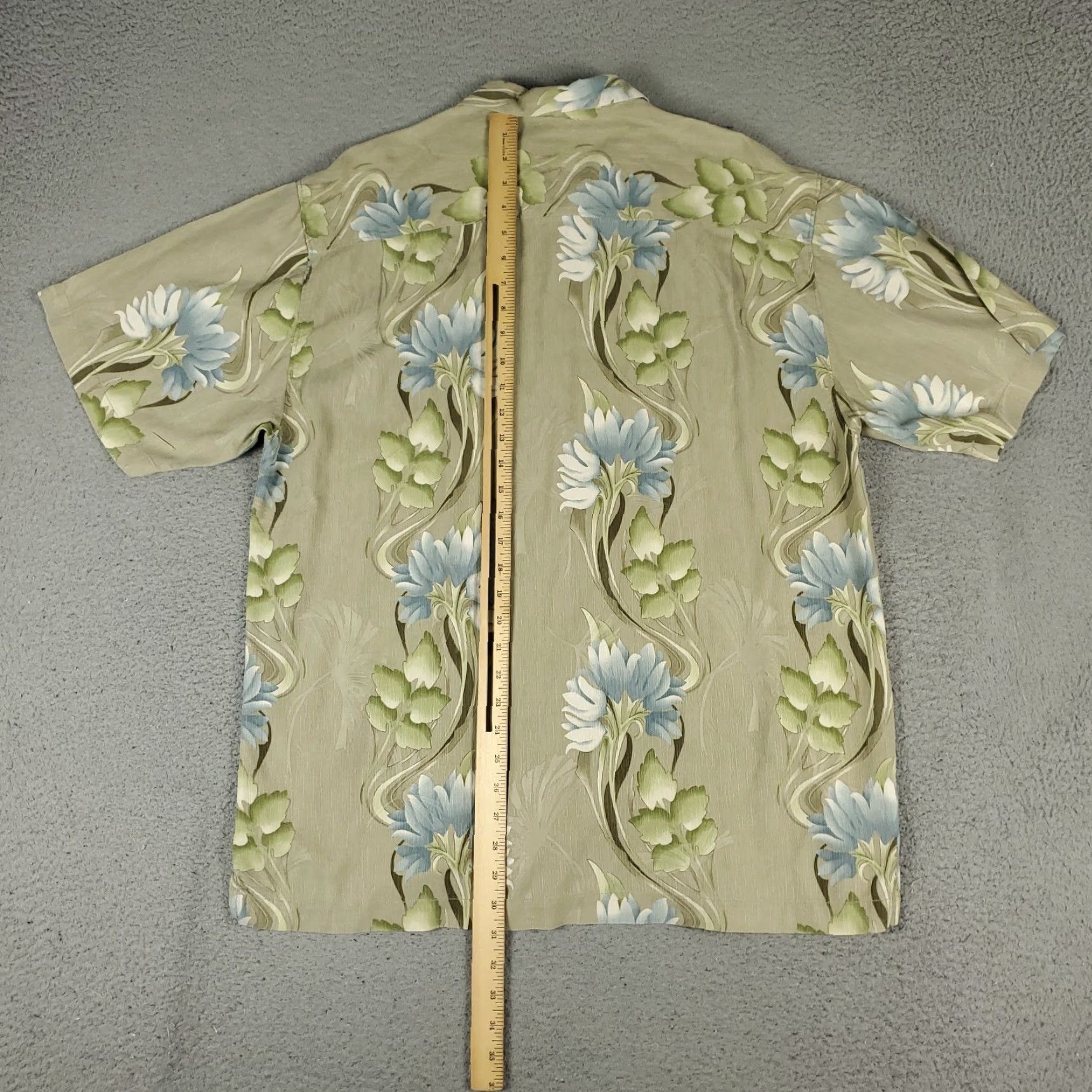 Tommy Bahama VINTAGE Tommy Bahama Shirt Mens Large Green Silk Hawaiian Button Up Casual Festive Size US L / EU 52-54 / 3 - 4 Thumbnail