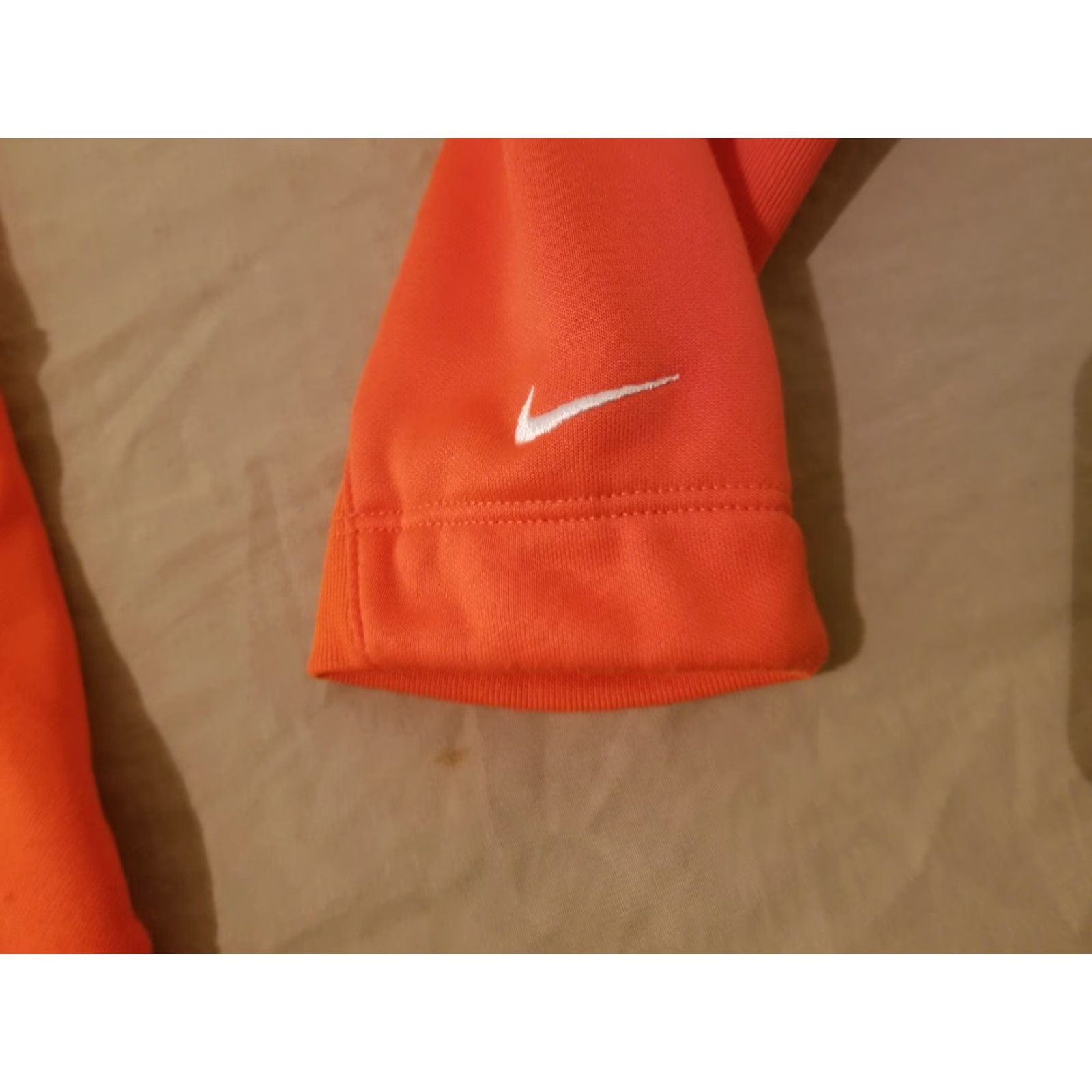 Nike Womens Nike Half Zip Sweater Shirt S Small Orange Athletic Pullover Zip Womens Size S / US 4 / IT 40 - 6 Thumbnail