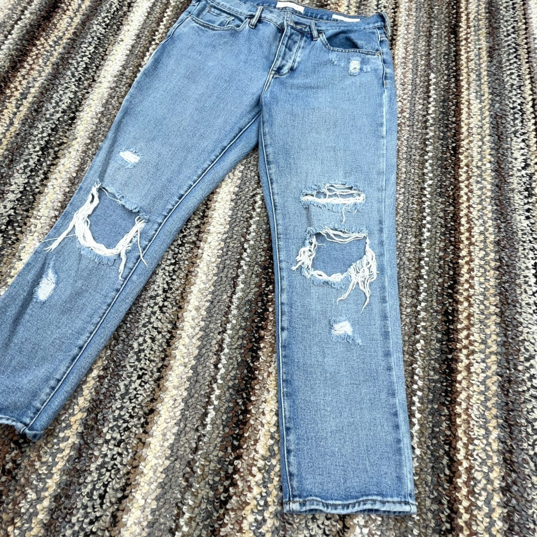 Pacsun Pacsun Jeans Women 27 Boyfriend Fit Med Wash Ripped Holes Button Fly Ladies Pant Size 27" / US 4 / IT 40 - 3 Thumbnail