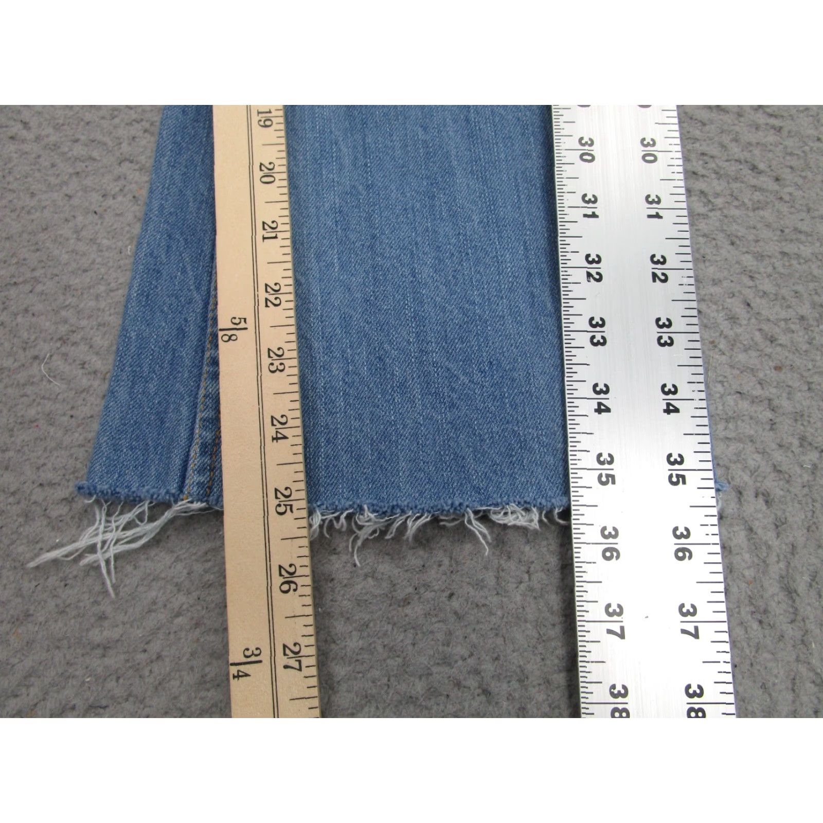 Bdg VINTAGE Patchwork Jeans Womens 24 Light Wash Boho Embroidered Hippie y2k Festival BDG Jeans Flared 5-Pocket Womens Jeans Size 42" / US 20 - 7 Thumbnail