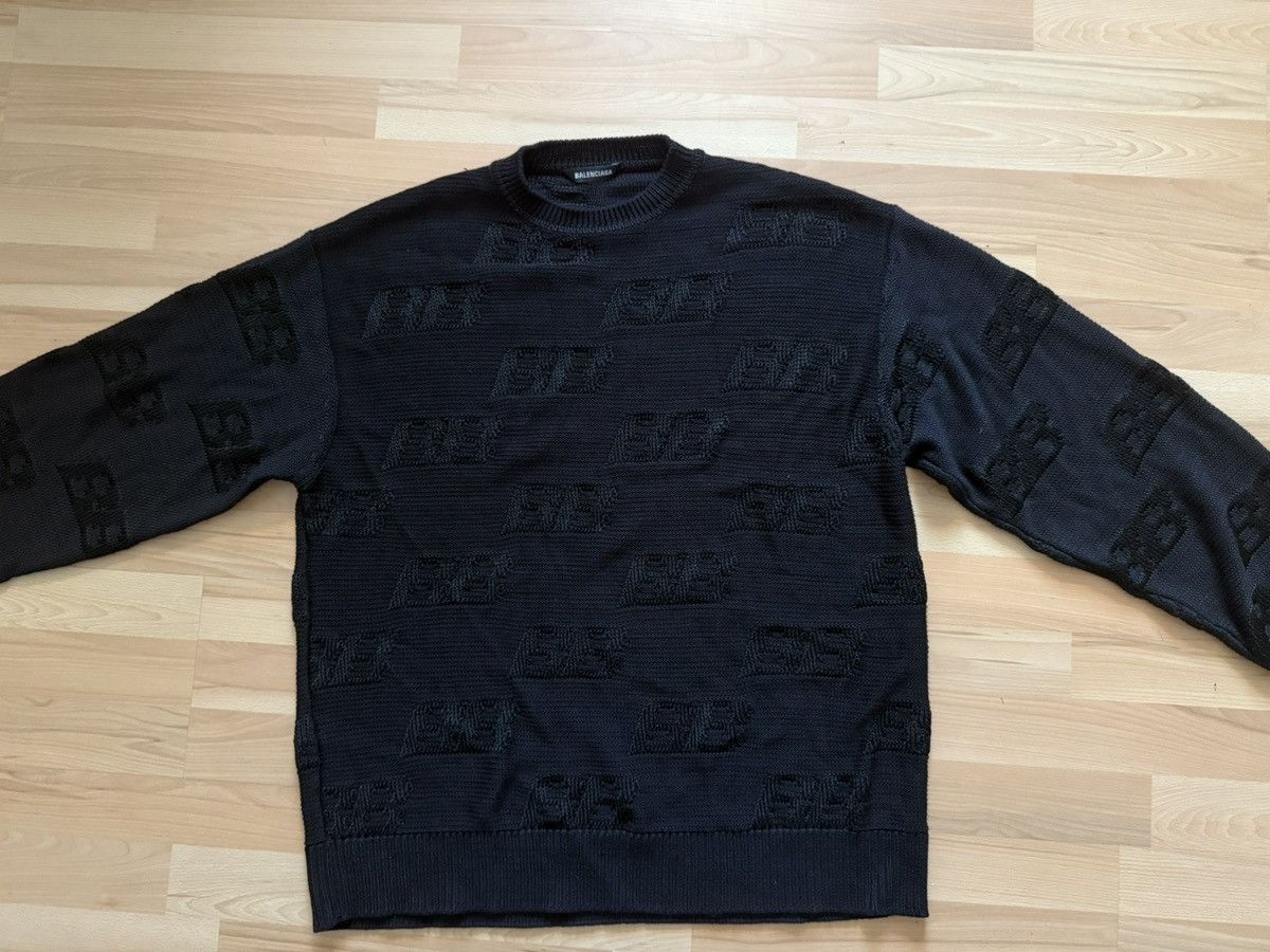 Balenciaga Balenciaga BB black knit sweater Size US L / EU 52-54 / 3 - 1 Thumbnail