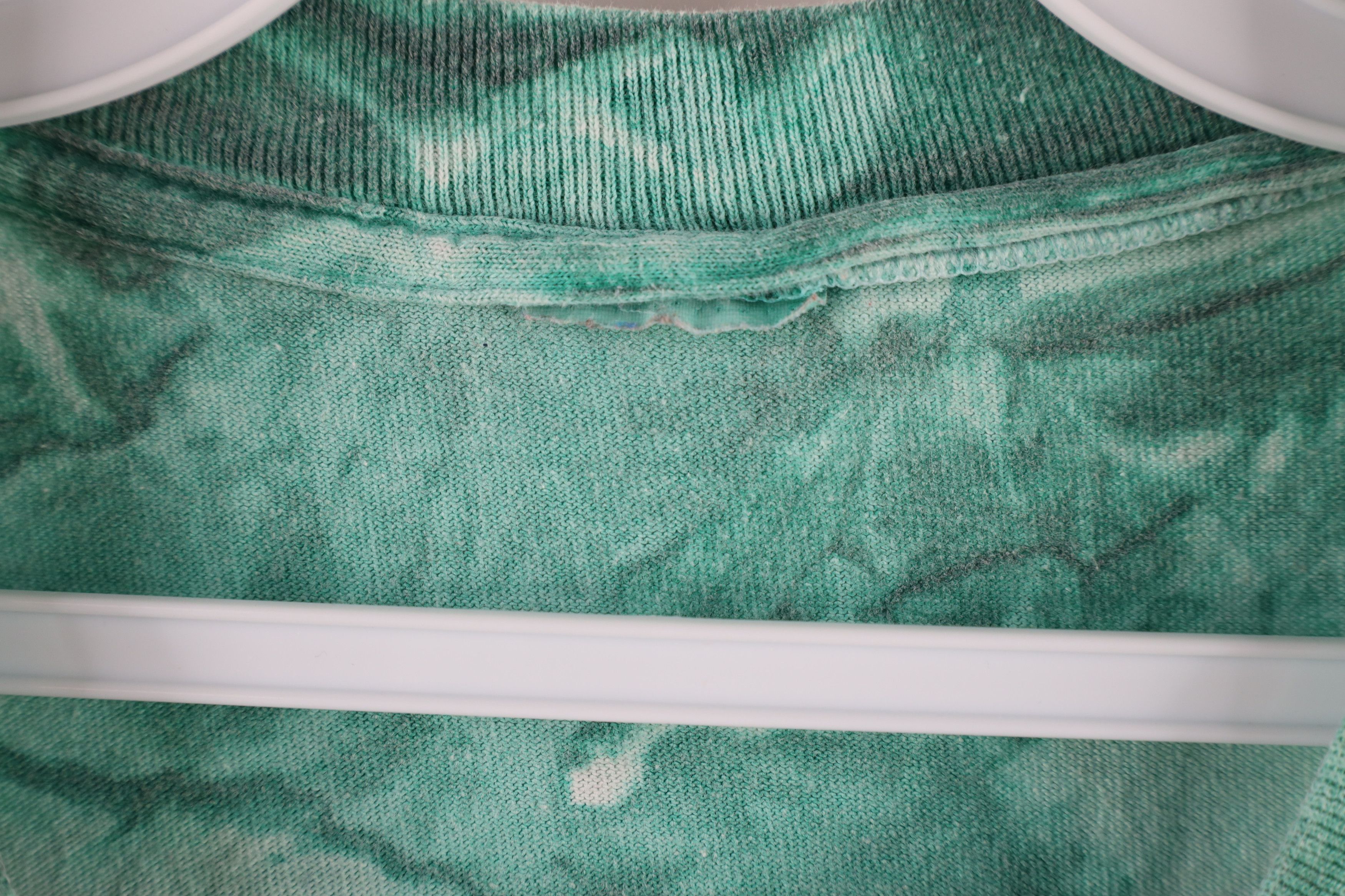 Vintage Vintage 90s Streetwear Acid Wash Cancun Iguana T-Shirt Size US L / EU 52-54 / 3 - 5 Thumbnail