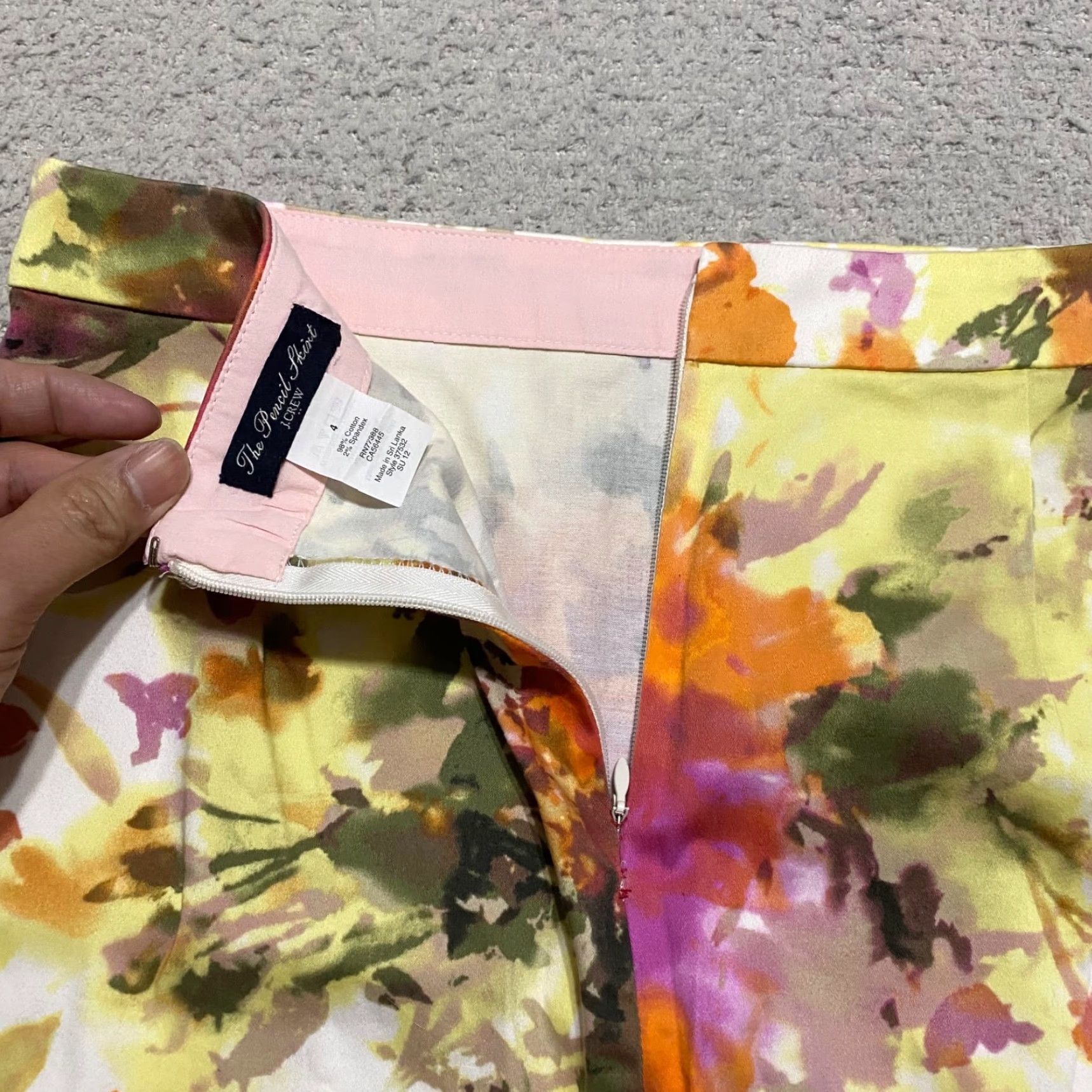 J.Crew J. Crew Womens sz 4 Skirt Multicolor Floral Straight Pencil Colorful Artsy Size 27" / US 4 / IT 40 - 6 Thumbnail