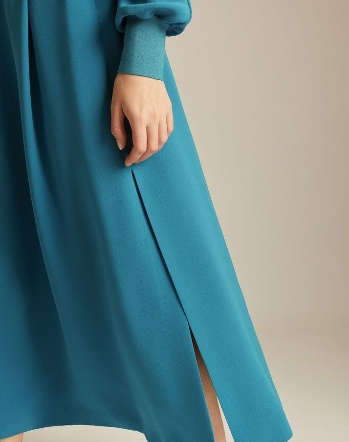 Loro Piana o1srvl11e0824 Lina Silk Midi Skirt in Teal Size 30" / US 8 / IT 44 - 7 Thumbnail