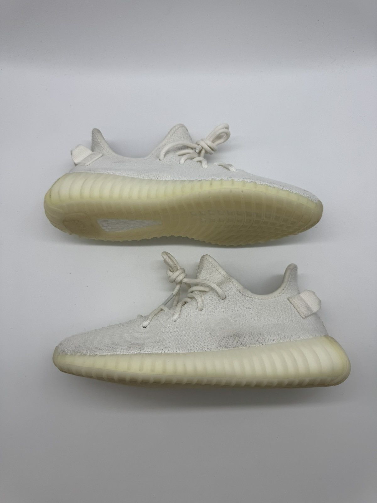 Adidas × Yeezy Adidas Yeezy Boost 350 V2 Low Cream Triple White Size 7.5 Size US 7.5 / EU 40-41 - 2 Thumbnail