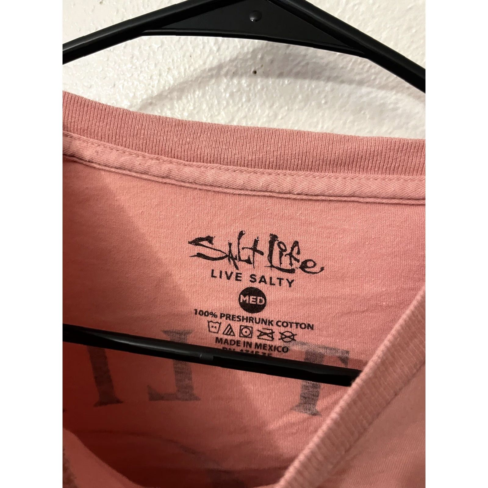 Vintage Salt Life Long Sleeve Shirt Mens Medium Pink Round Neck Logo Fish All Seasons Breathable Lightweight Stretch 90s? (no decades) - Regular Fit Size US M / EU 48-50 / 2 - 4 Thumbnail