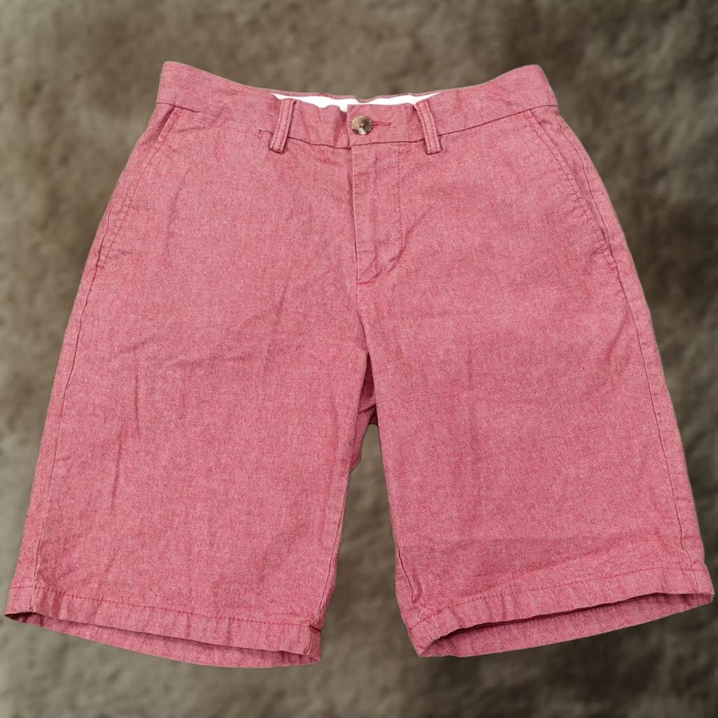 Old Navy Old Navy Mens 28 Red Chino Ultimate Slim Flex Stretch 9 Inseam Shorts Size US 28 / EU 44 - 1 Thumbnail