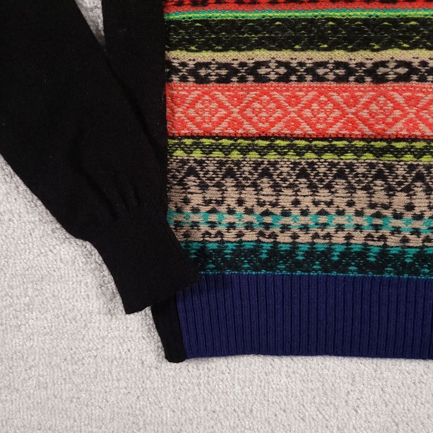 Forever 21 FOREVER 21 Sweater Women's Small Aztec Print Wool Blend Multicolor Size S / US 4 / IT 40 - 4 Thumbnail