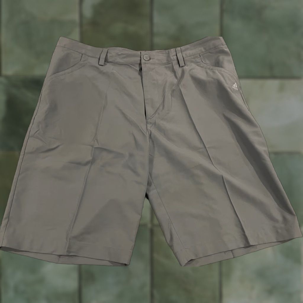 Adidas adidas Stretch Golf Shorts Gray 10" Logo Bermuda Men 36 Inseam 10" 4-Pocket Design Lightweight Elastic Waist Classic Fit NWT Size US 36 / EU 52 - 1 Thumbnail