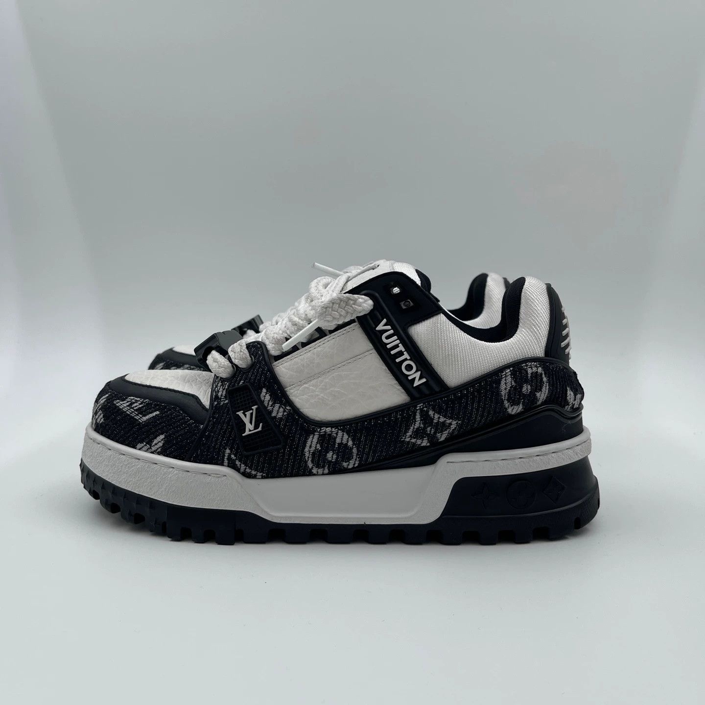 Louis Vuitton LV Denim Black & White Pantoufle 37 Size US 6.5 / IT 36.5 - 2 Thumbnail