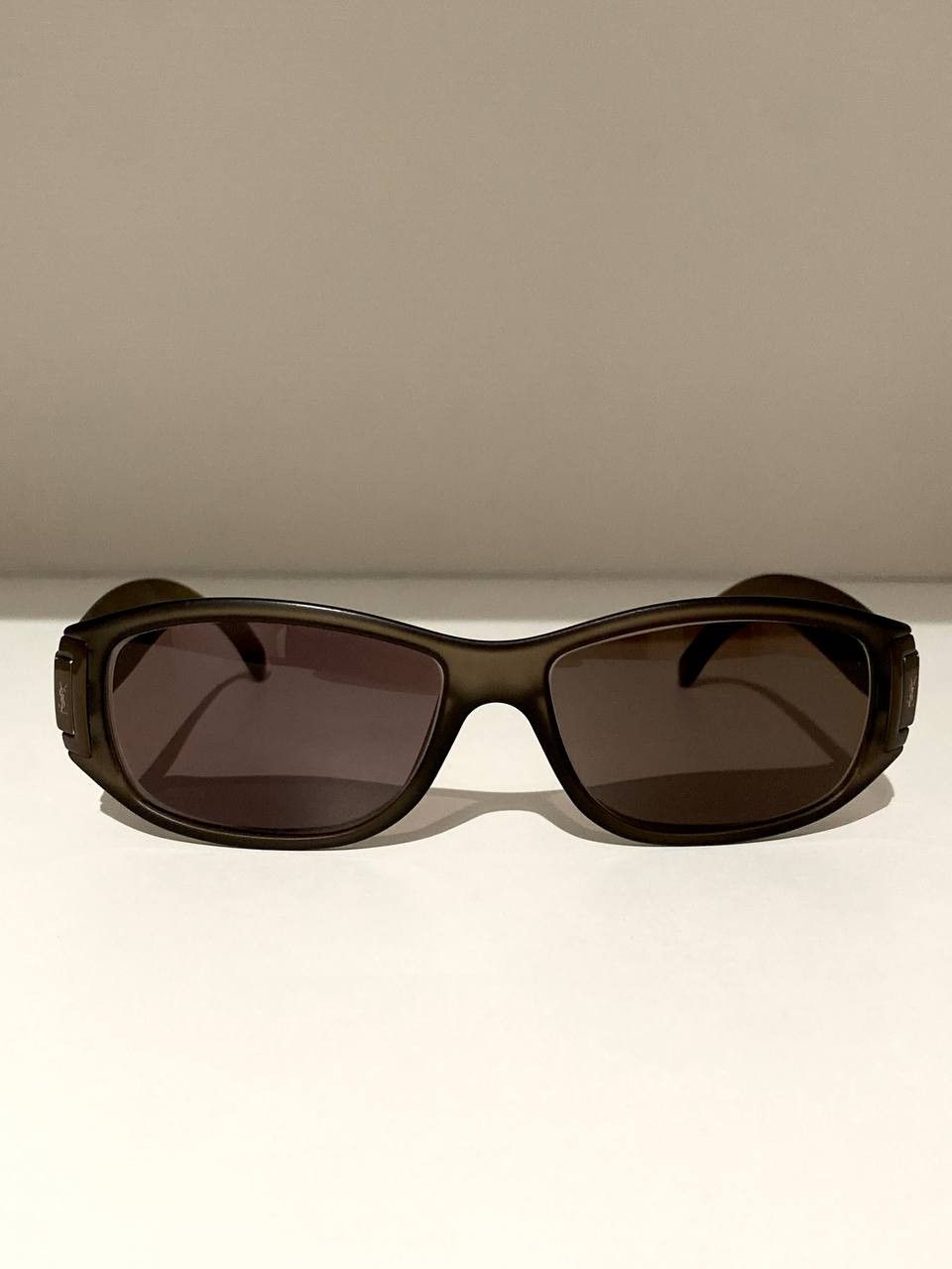 Yves Saint Laurent Yves Saint Laurent YSL Logo Retro Sunglasses Vintage Y2K Size ONE SIZE - 8 Thumbnail
