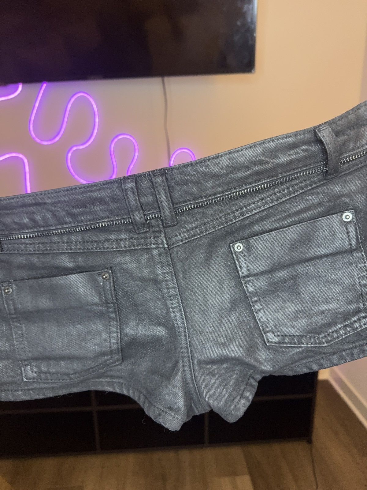 Jaded London Jaded London Leather Shorts Size 26" / US 2 / IT 38 - 2 Thumbnail