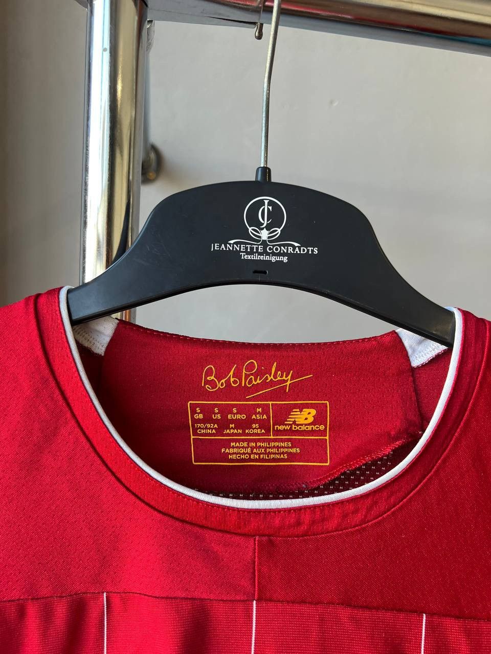 New Balance 2019/20 LIVERPOOL FC HOME SOCCER JERSEY FOOTBALL SHIRT SZ S Size US S / EU 44-46 / 1 - 9 Thumbnail