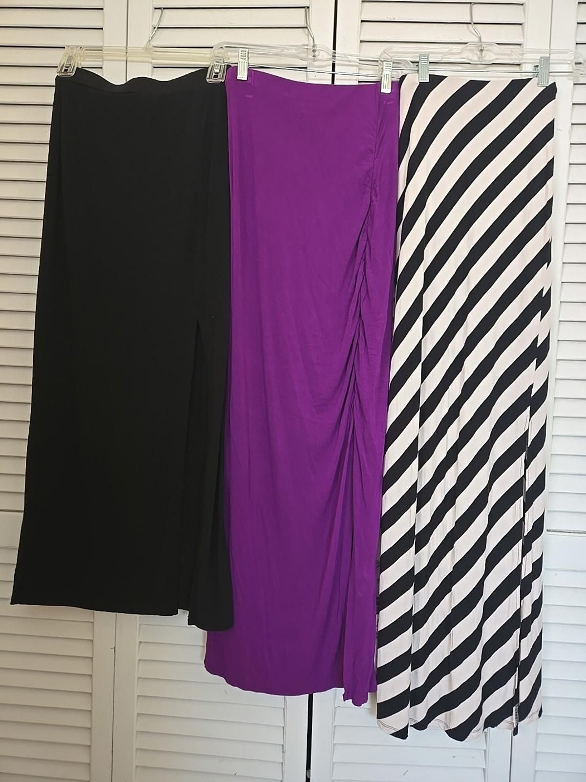 Mossimo Y2K Mossimo Lot of 3 Maxi Skirt Black Purple Stretch XS Size 26" / US 2 / IT 38 - 1 Thumbnail