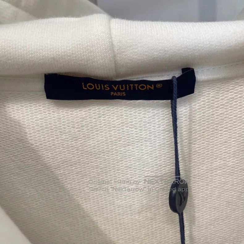 Louis Vuitton Louis Vuitton size 5l FW25 embossed logo hooded sweatshirt Size US M / EU 48-50 / 2 - 4 Thumbnail