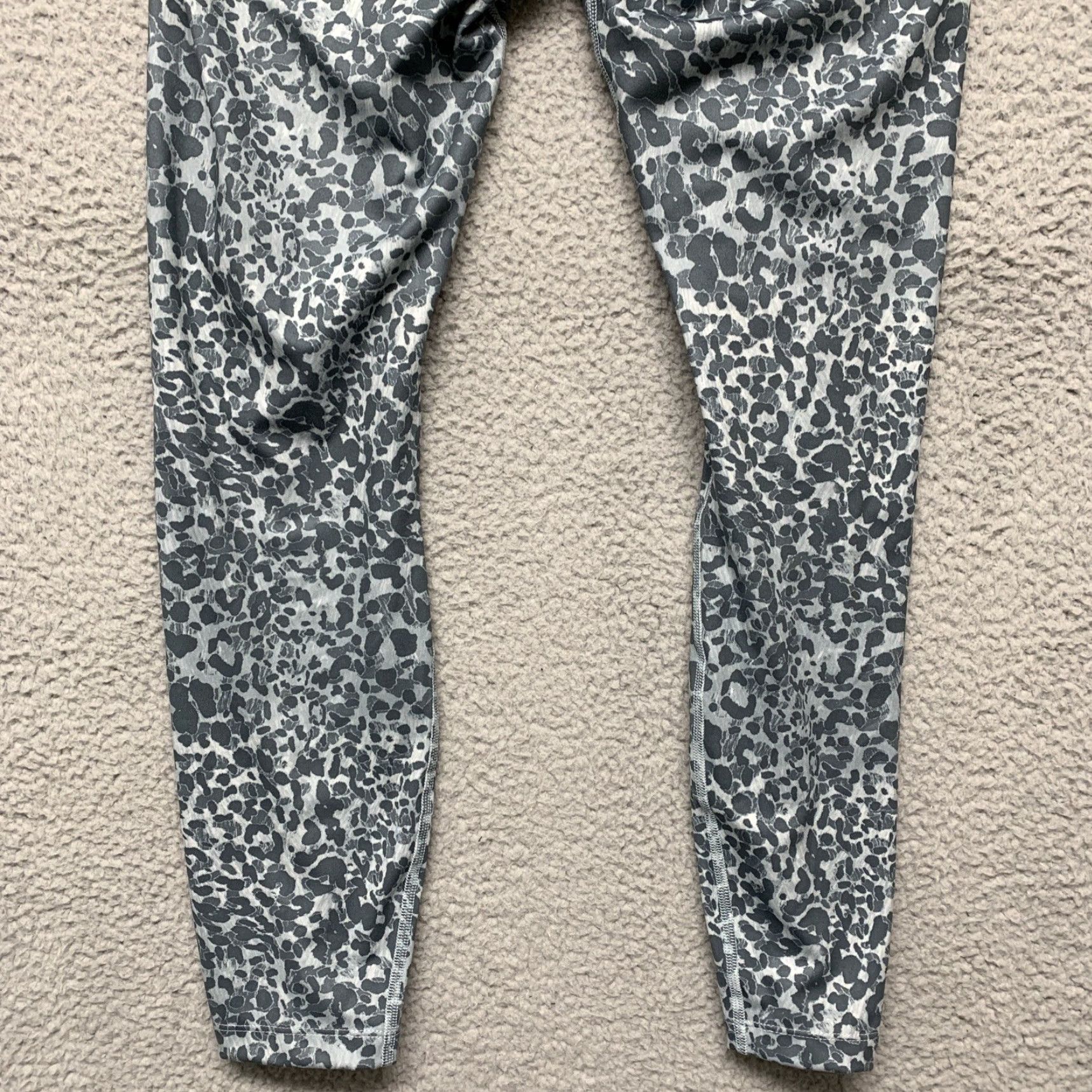 Vintage JoyLab Leggings Women’s M High Rise Hidden Key Pocket Chita Print Teal Green Size 32" / US 10 / IT 46 - 6 Thumbnail