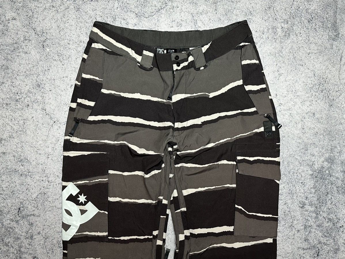 DC DC Shoes Snowboarding Baggy Ski Pants Size US 34 / EU 50 - 2 Thumbnail
