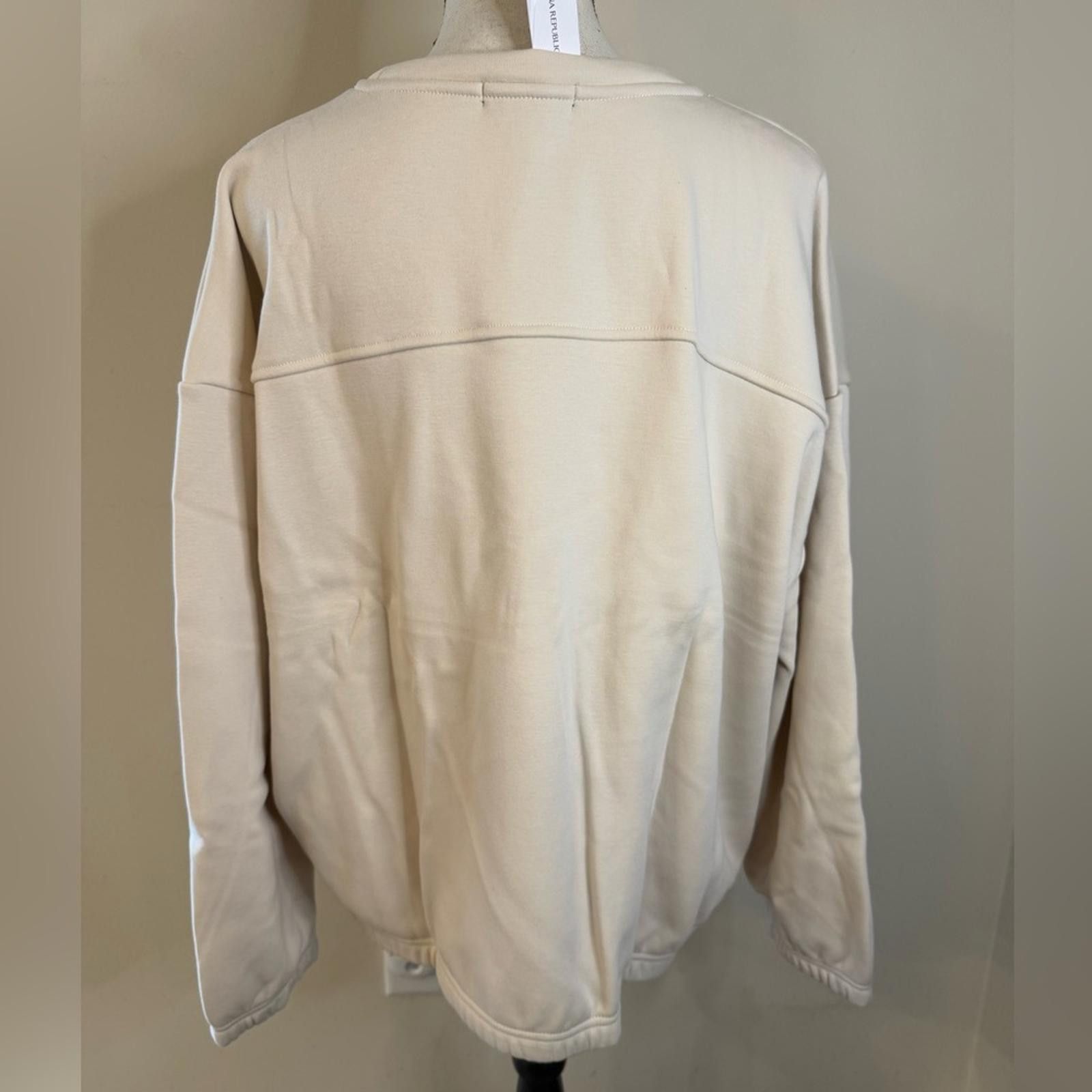 Banana Republic Banana Republic Cream fleece sweatshirt SZ XXL Size XXL / US 16-18 / IT 52-54 - 3 Thumbnail