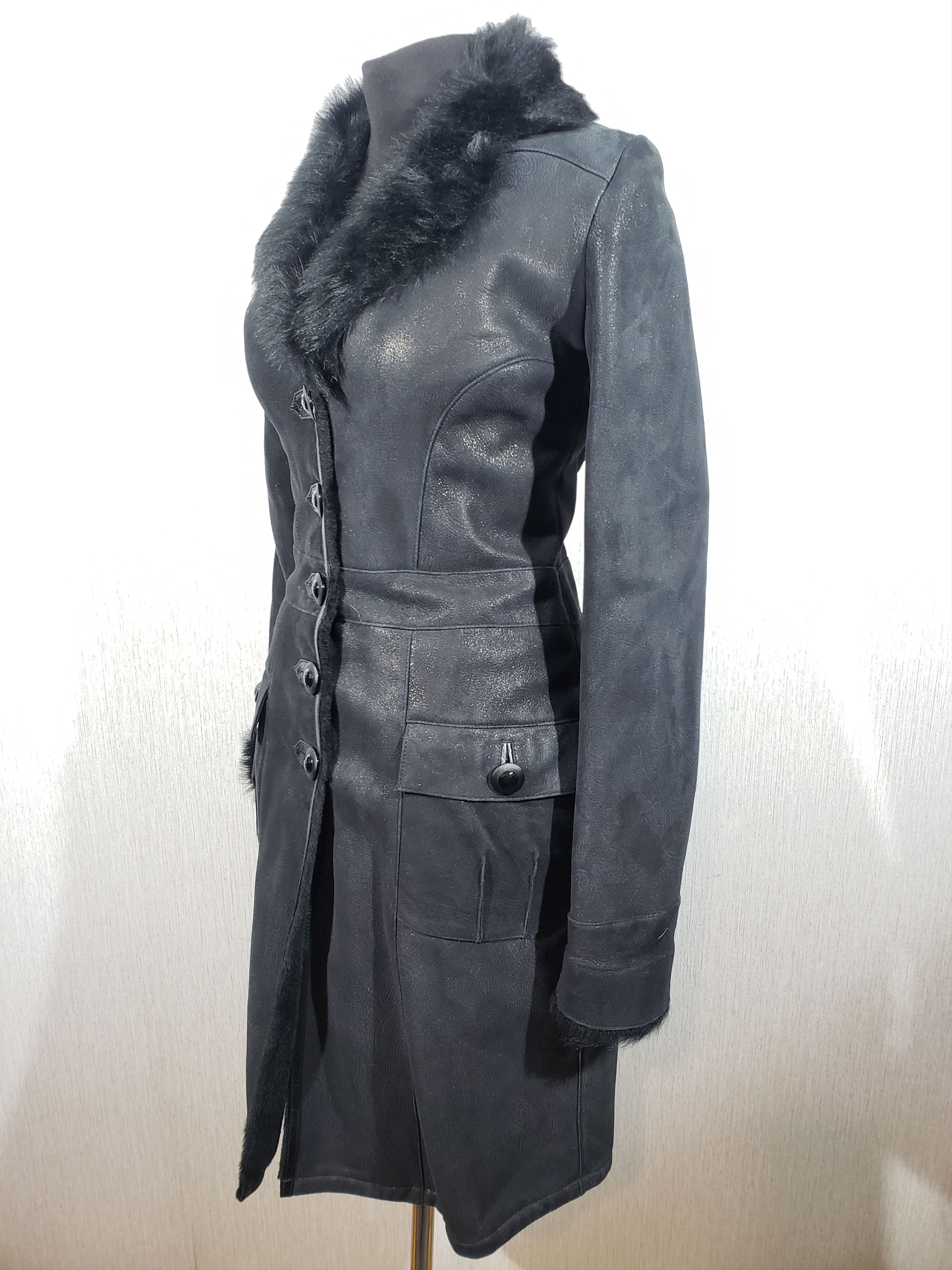Other Stylish black sheepskin coat with buttons. Size M / US 6-8 / IT 42-44 - 3 Thumbnail