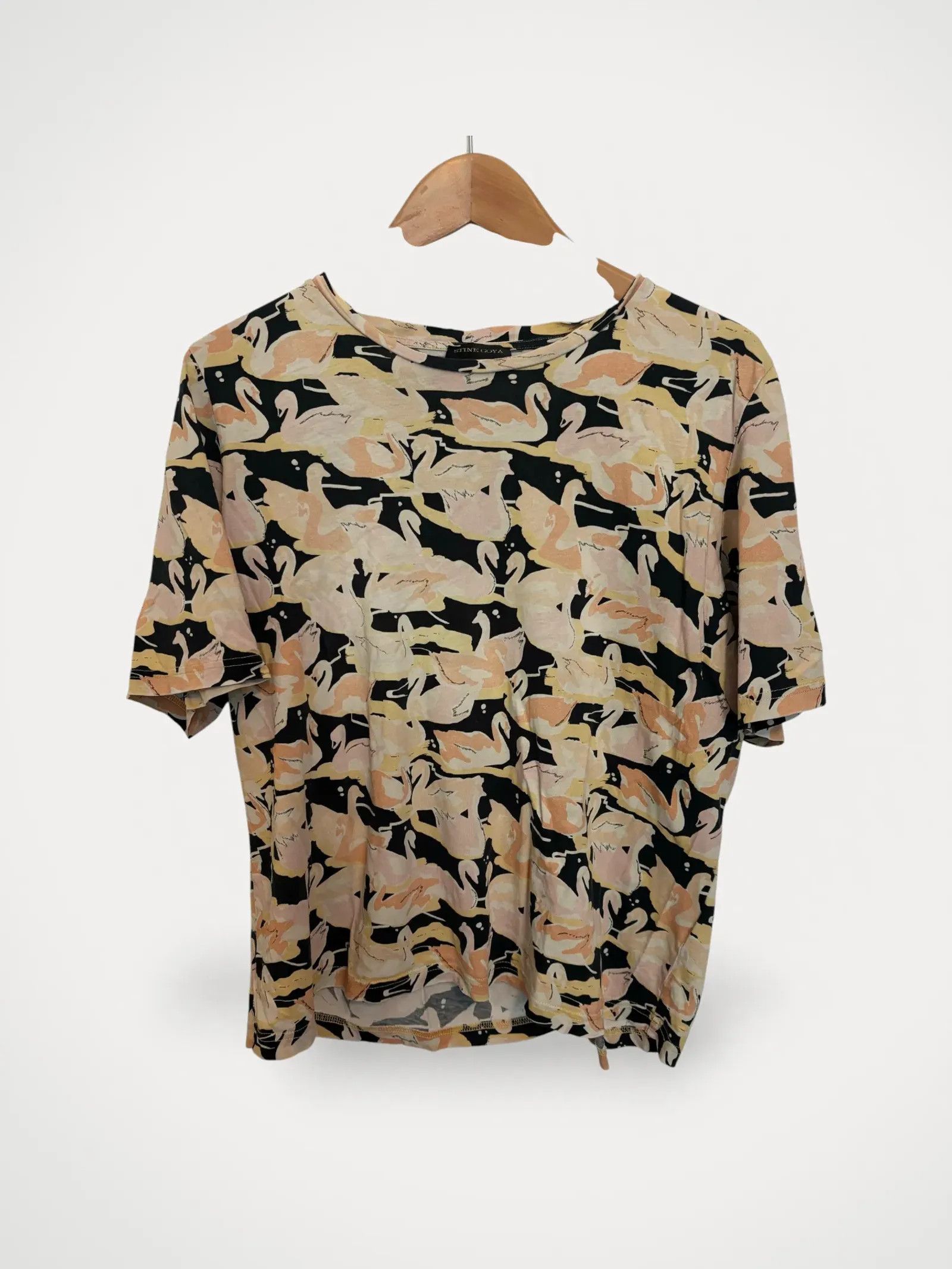 Stine Goya Stine Goya Leonie Short Sleeve T-shirt Size M / US 6-8 / IT 42-44 - 1 Thumbnail