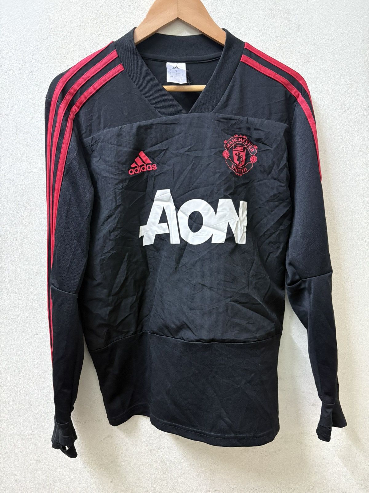 Adidas MANCHESTER UNITED TRAINING KIT 2018/2019 AON LONGSLEEVE Size US S / EU 44-46 / 1 - 1 Thumbnail