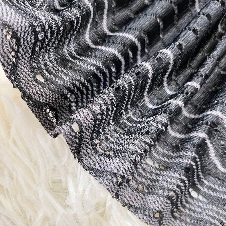 Issey Miyake Issey Miyake size:3 Gradient fishtail skirt Size 42" / US 20 - 4 Thumbnail
