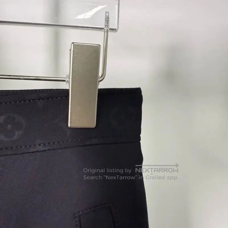 Louis Vuitton Louis Vuitton Black Women's Casual Pants . Size 23" - 4 Thumbnail