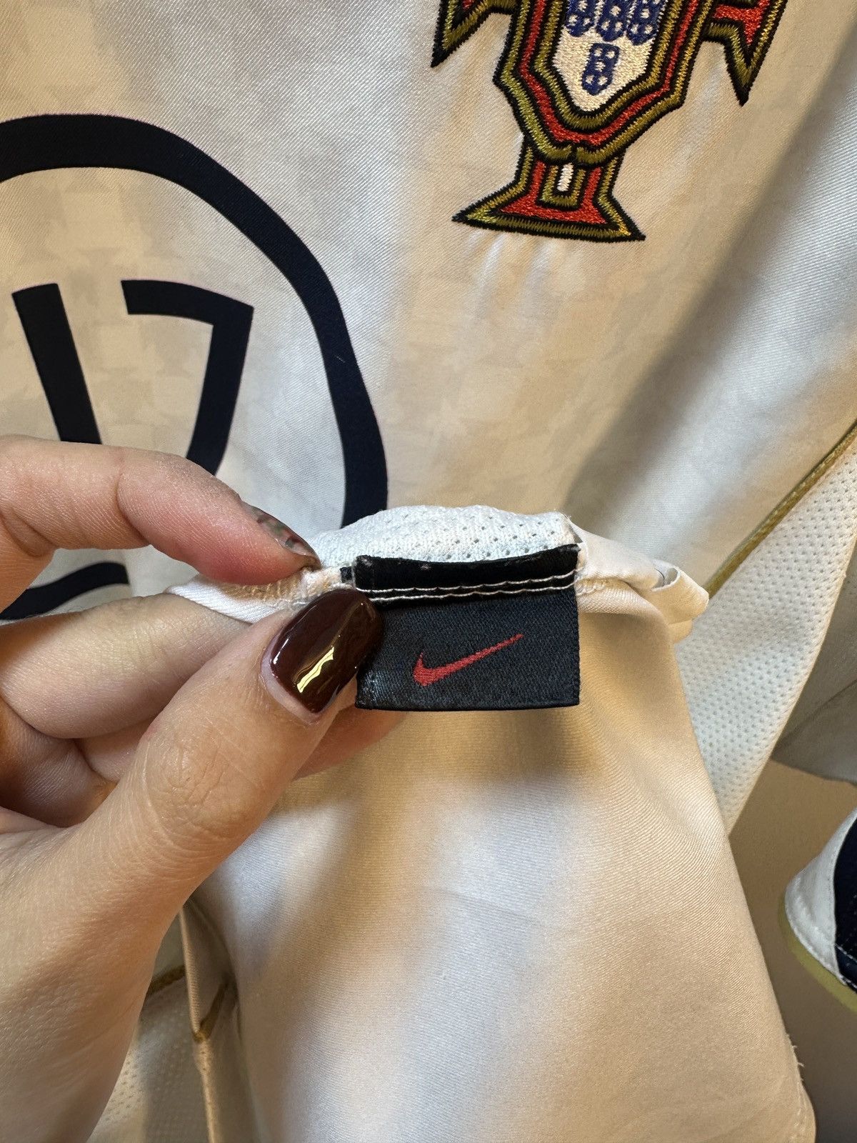 Nike 2003-2004 Portugal Away Kit CR7 Size US M / EU 48-50 / 2 - 6 Thumbnail
