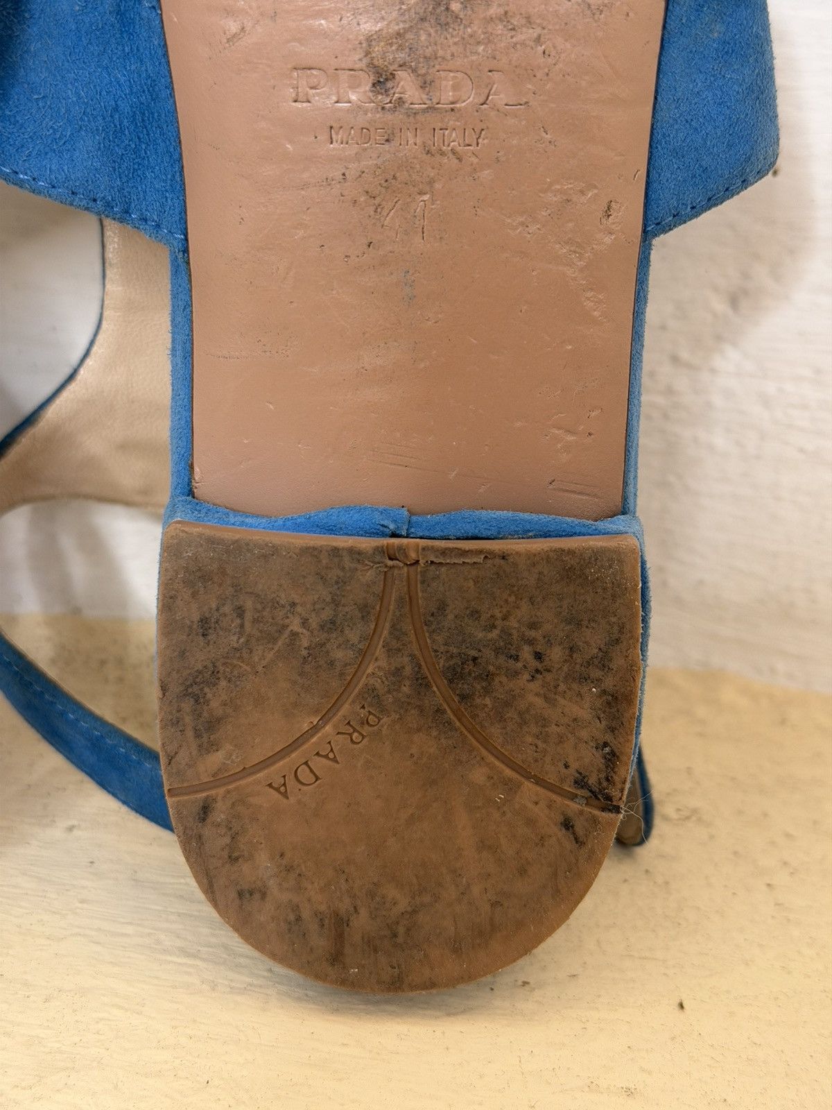 Prada Vintage Prada Suede/Leather Crystal Flip Flops Size 41 Size US 11 / IT 41 - 10 Thumbnail