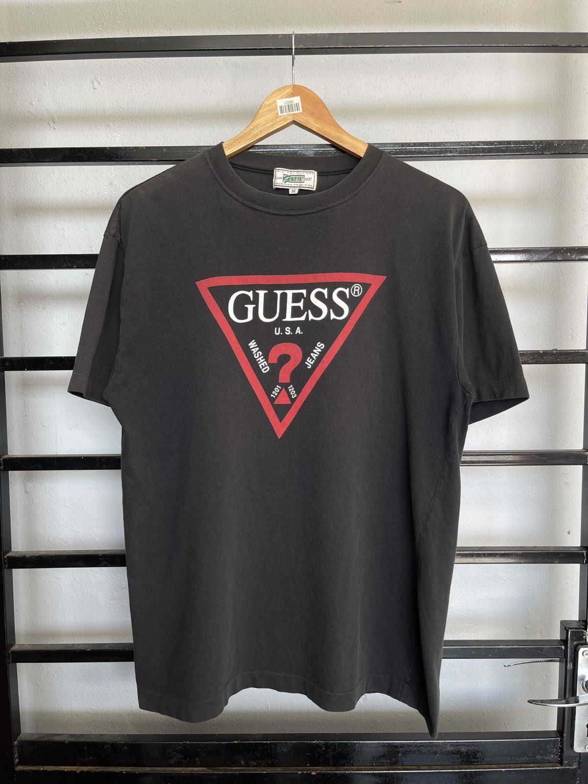 Guess Vintage Archive Guess Big Logo Size US M / EU 48-50 / 2 - 1 Thumbnail