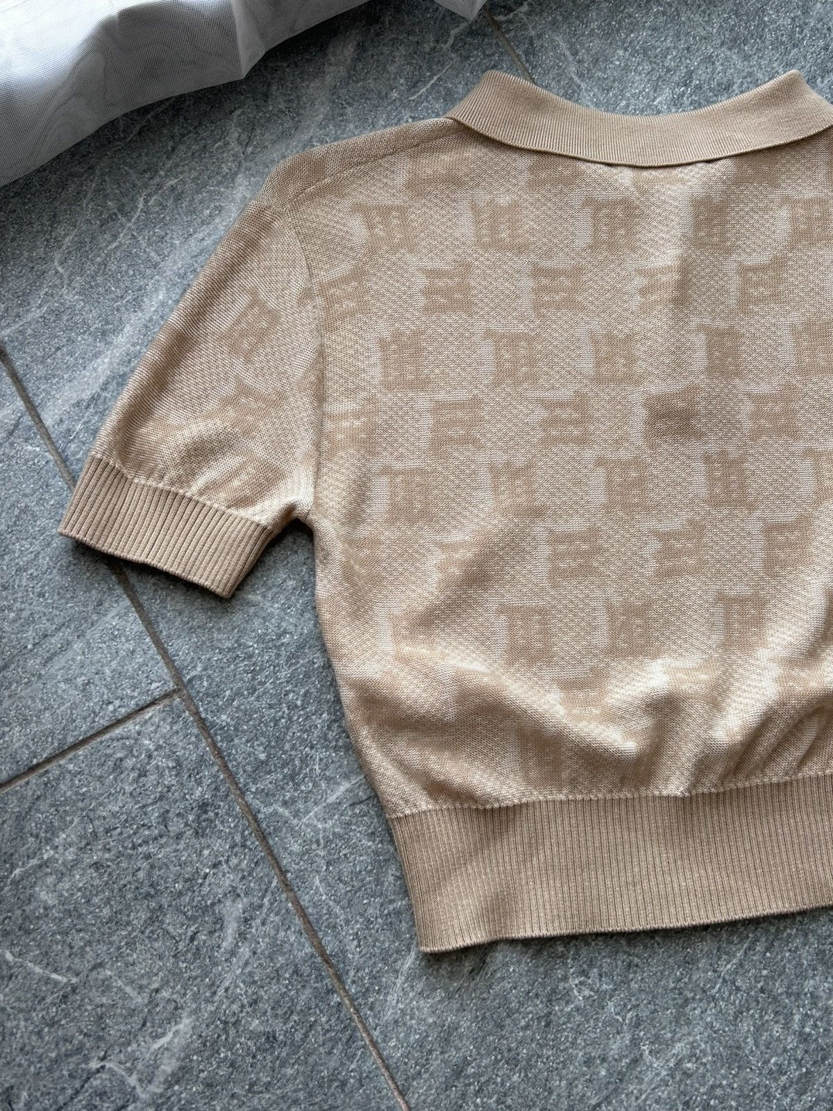 Misbhv Tee shirt misbhv size small monogram crop top women Size S / US 4 / IT 40 - 13 Thumbnail