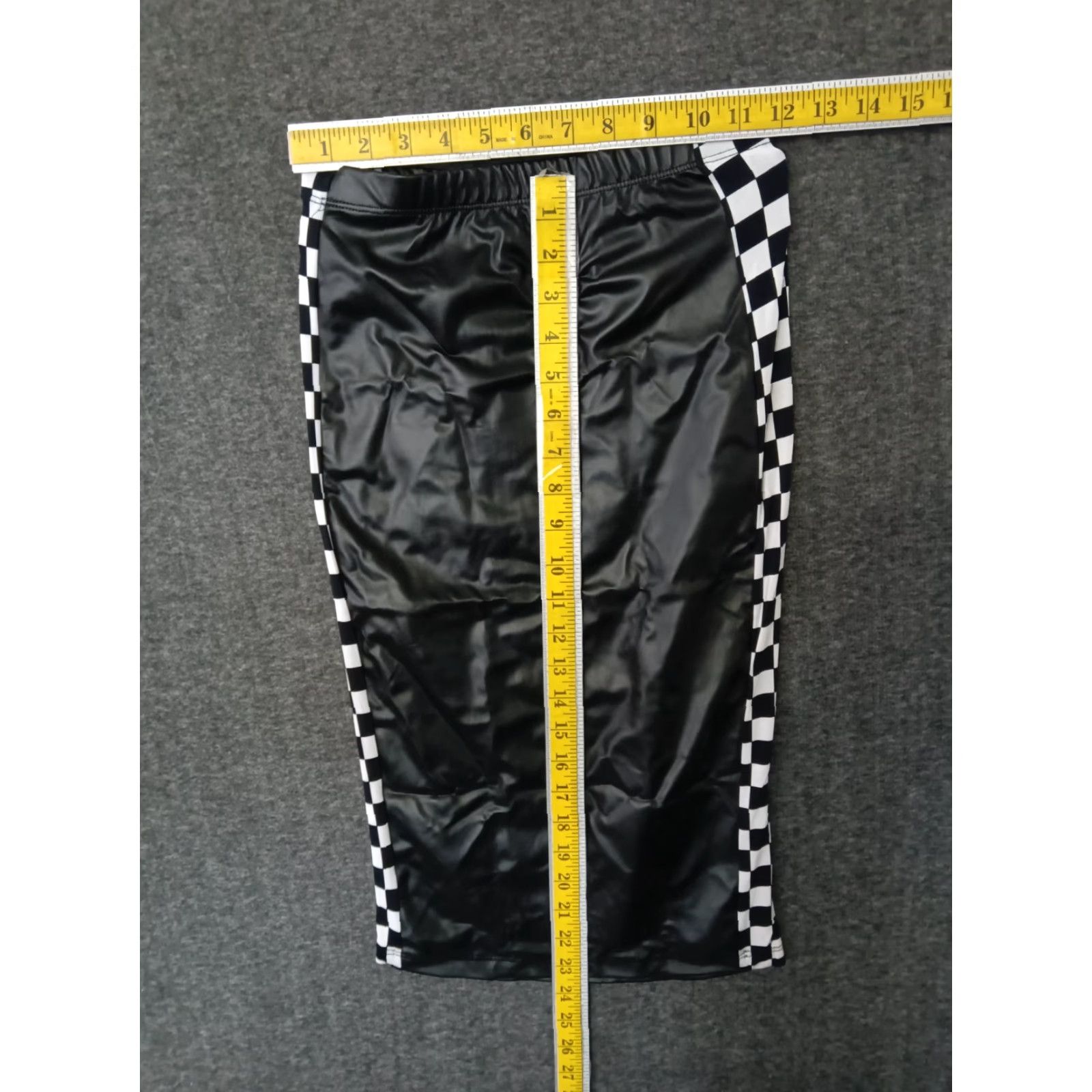 Vintage Codigo Shoes? Racetrack Theme 2-Piece Skirt + Crop Top Leather Effect Black/White S Womens Set Upscale? Size S / US 4 / IT 40 - 4 Thumbnail