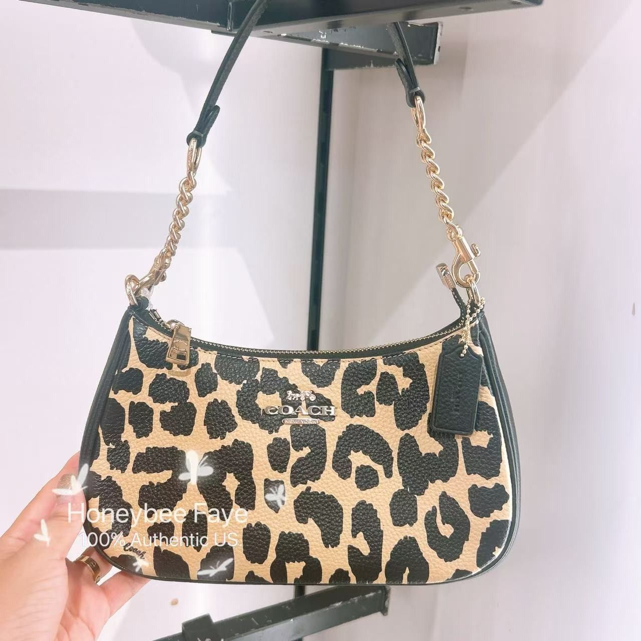 Coach Teri Shoulder Bag With Leopard Print CBH61 Size ONE SIZE - 1 Thumbnail