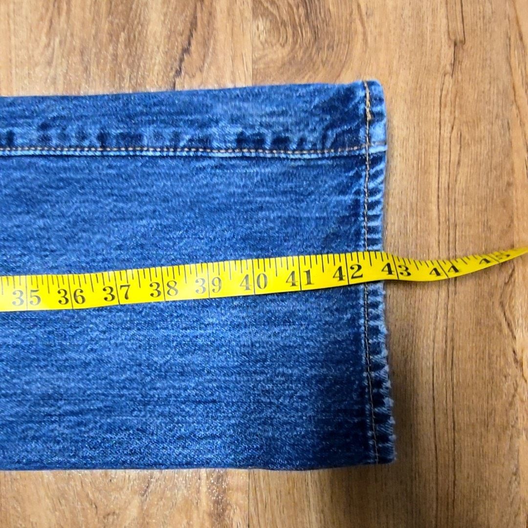 Levi's Levi's 501 Jeans Button Fly Faded Blue Denim 34x34 Size US 34 / EU 50 - 18 Thumbnail