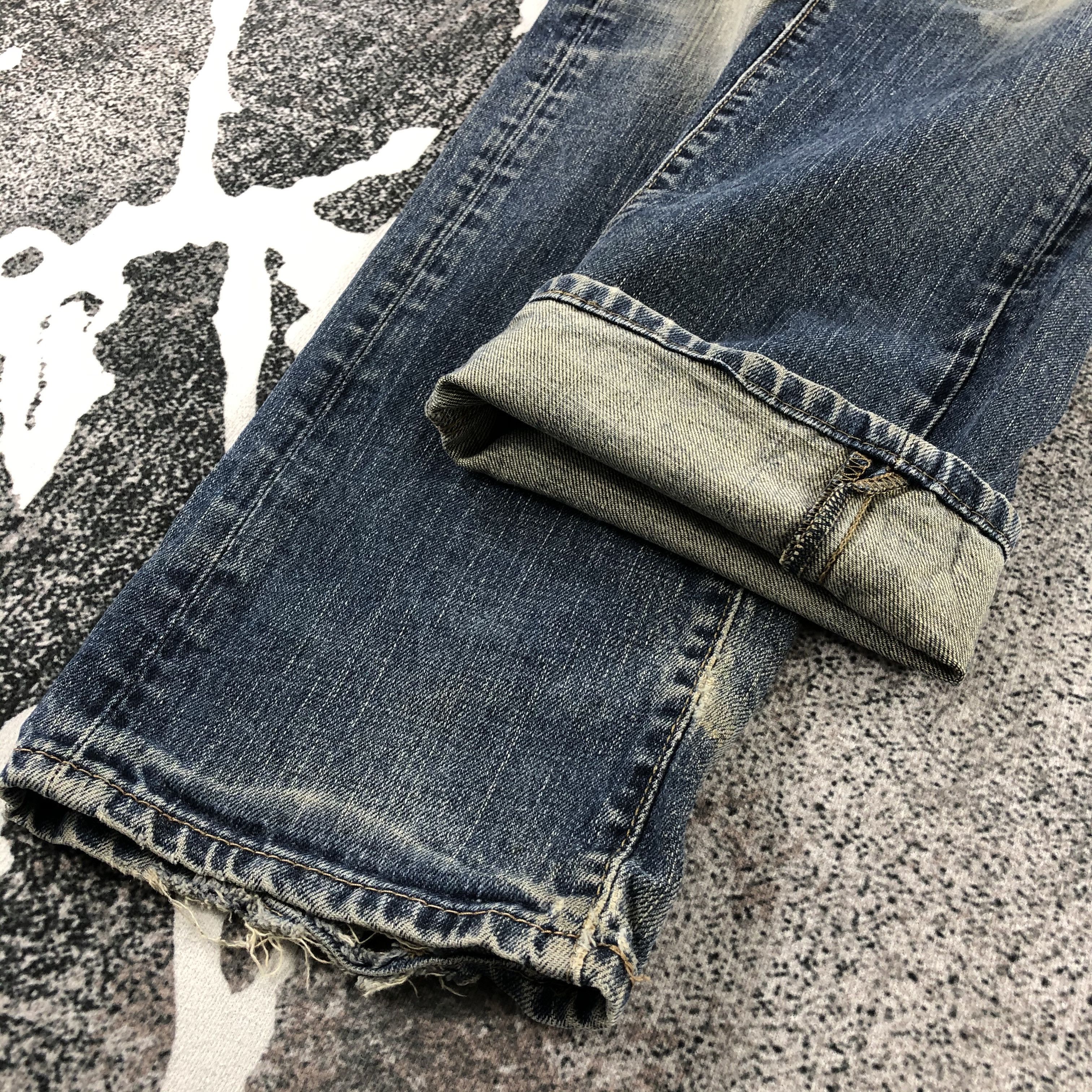 Levi's Vintage Levis 511 Jeans Distress Denim KJ989 Size US 34 / EU 50 - 7 Thumbnail