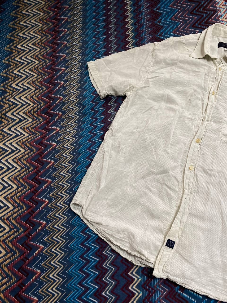 Valentino × Vintage Vintage Valentino Light Blue Pocket Logo Button Up Shirt Size US XL / EU 56 / 4 - 11 Thumbnail
