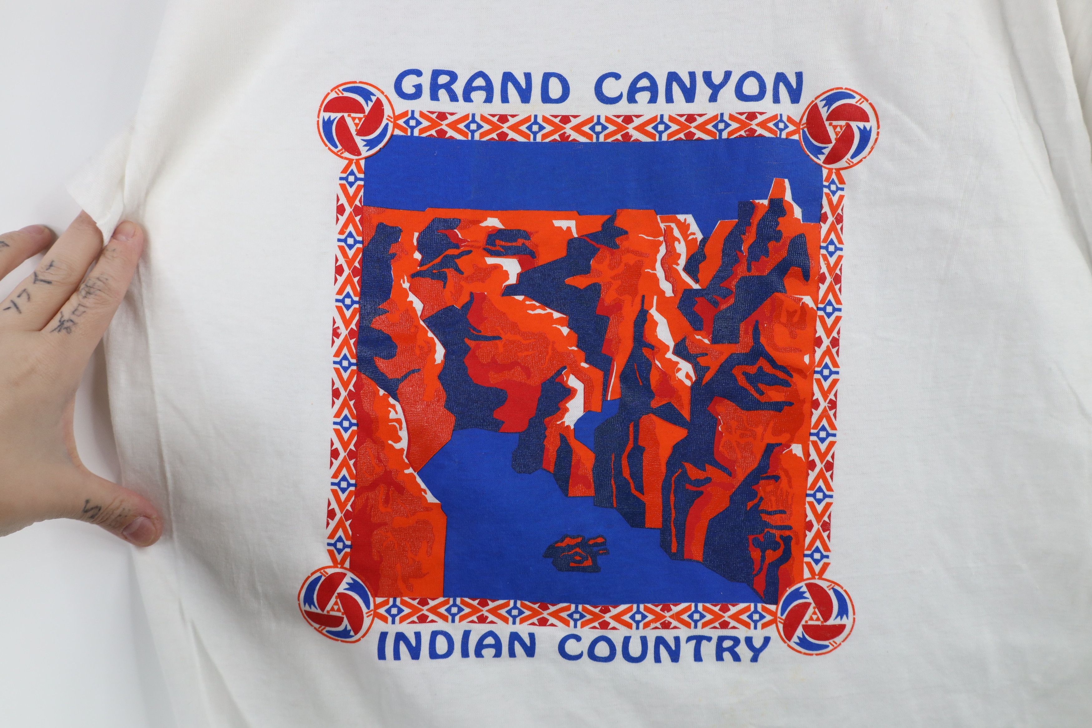 Vintage Vintage 90s Spell Out Grand Canyon Indian Country T-Shirt Size US L / EU 52-54 / 3 - 4 Thumbnail