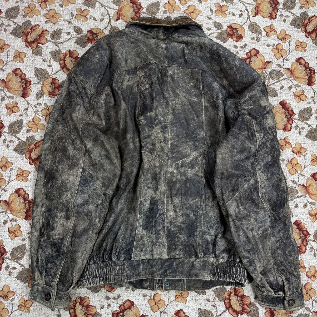 Vintage Vintage Washed Brown Leather Jacket Distressed 90s boxy fit Size US XL / EU 56 / 4 - 13 Thumbnail