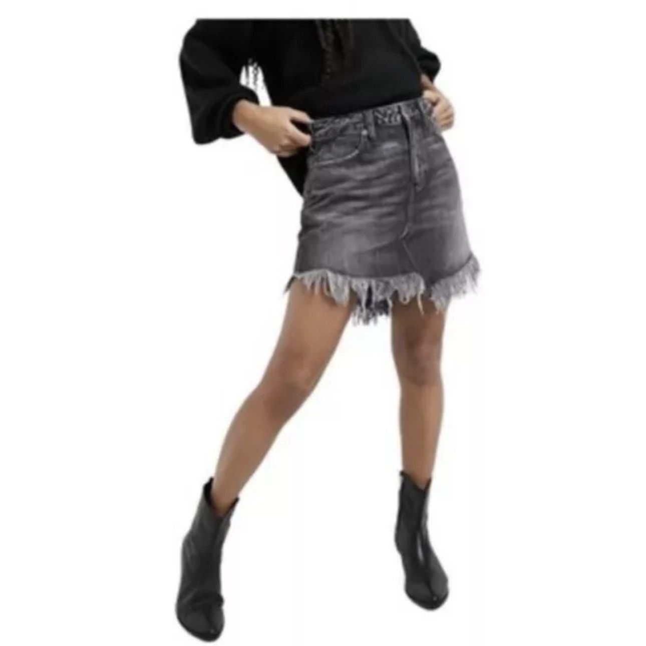 Free People Free People We the Free Maverick Mini Skirt Jeans Sz 25 Size 25" / US 0 / IT 36 - 3 Thumbnail