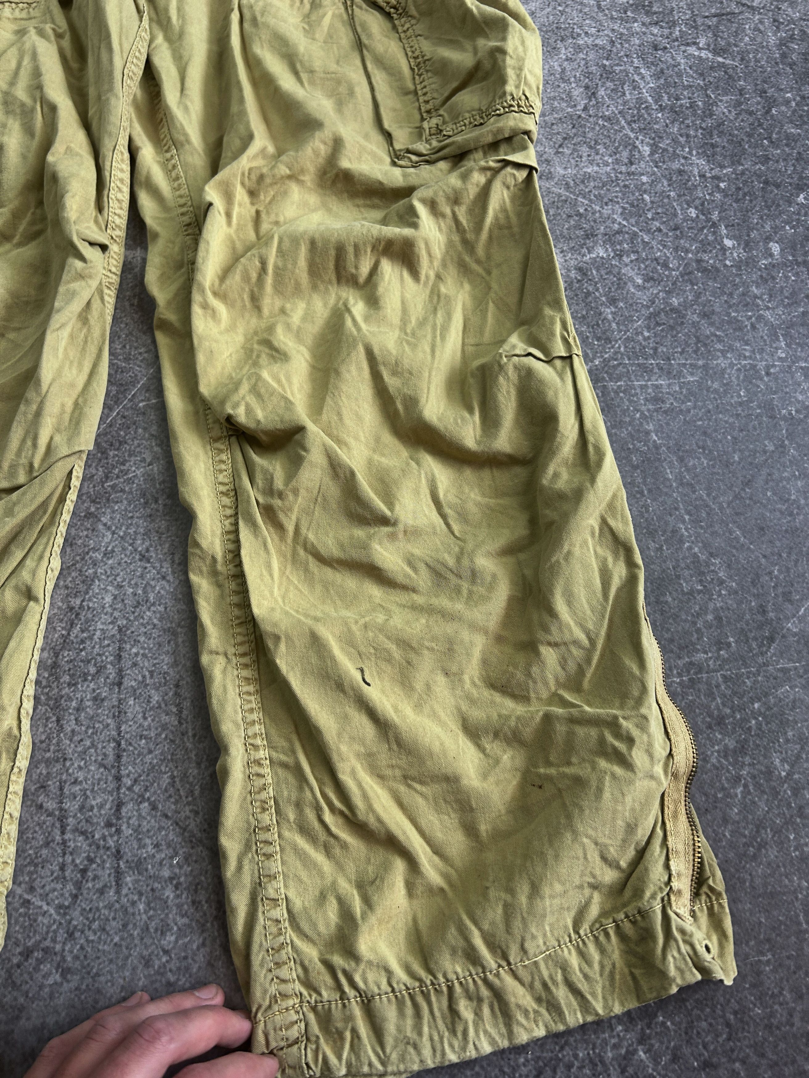 Japanese Brand Y2K Beige Cargo Pants Baggy Wide Leg Tactical Streetwear Fit Size US 32 / EU 48 - 4 Thumbnail