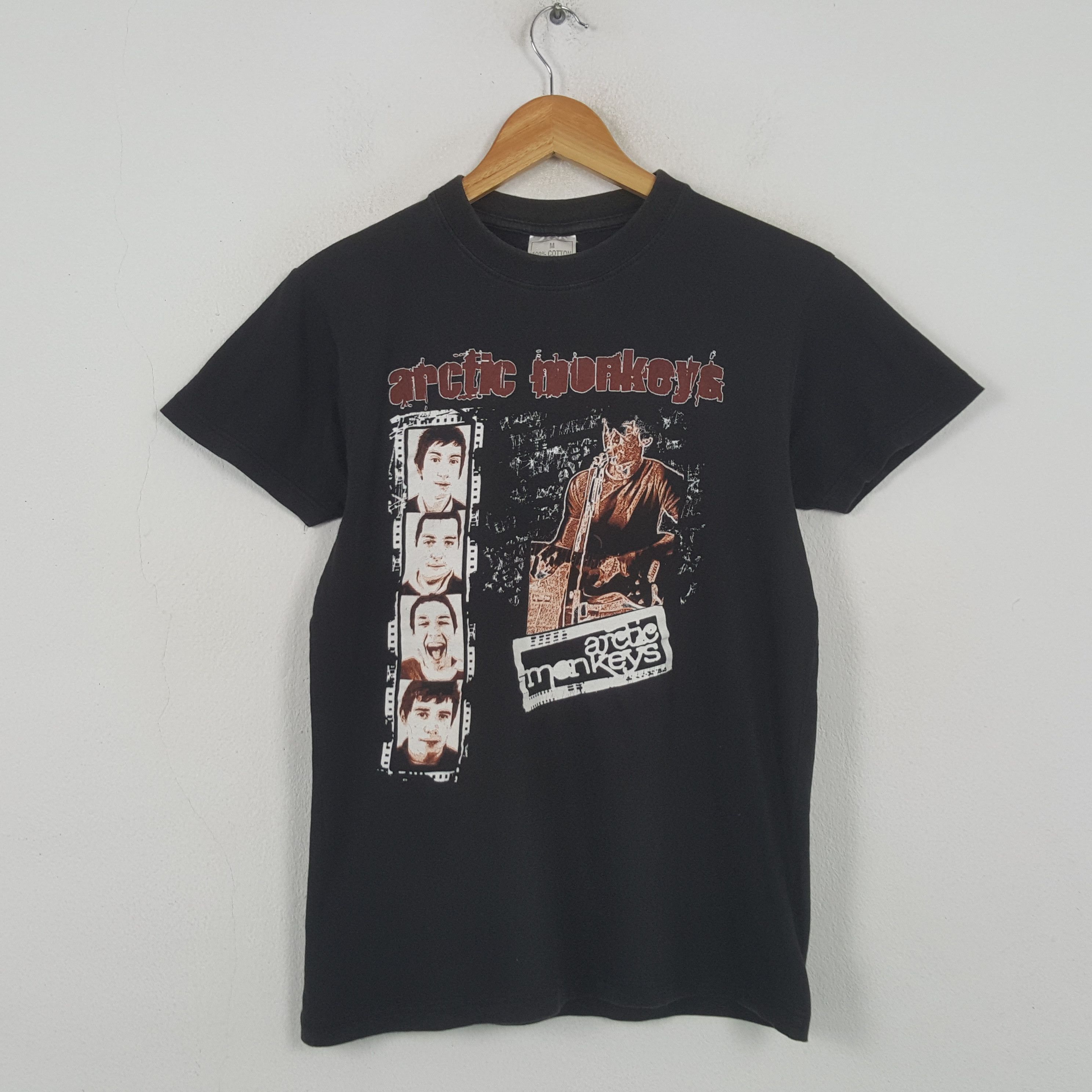 Band Tees Vintage Arctic Monkeys English Rock Band T-shirt 32 Size US S / EU 44-46 / 1 - 1 Thumbnail