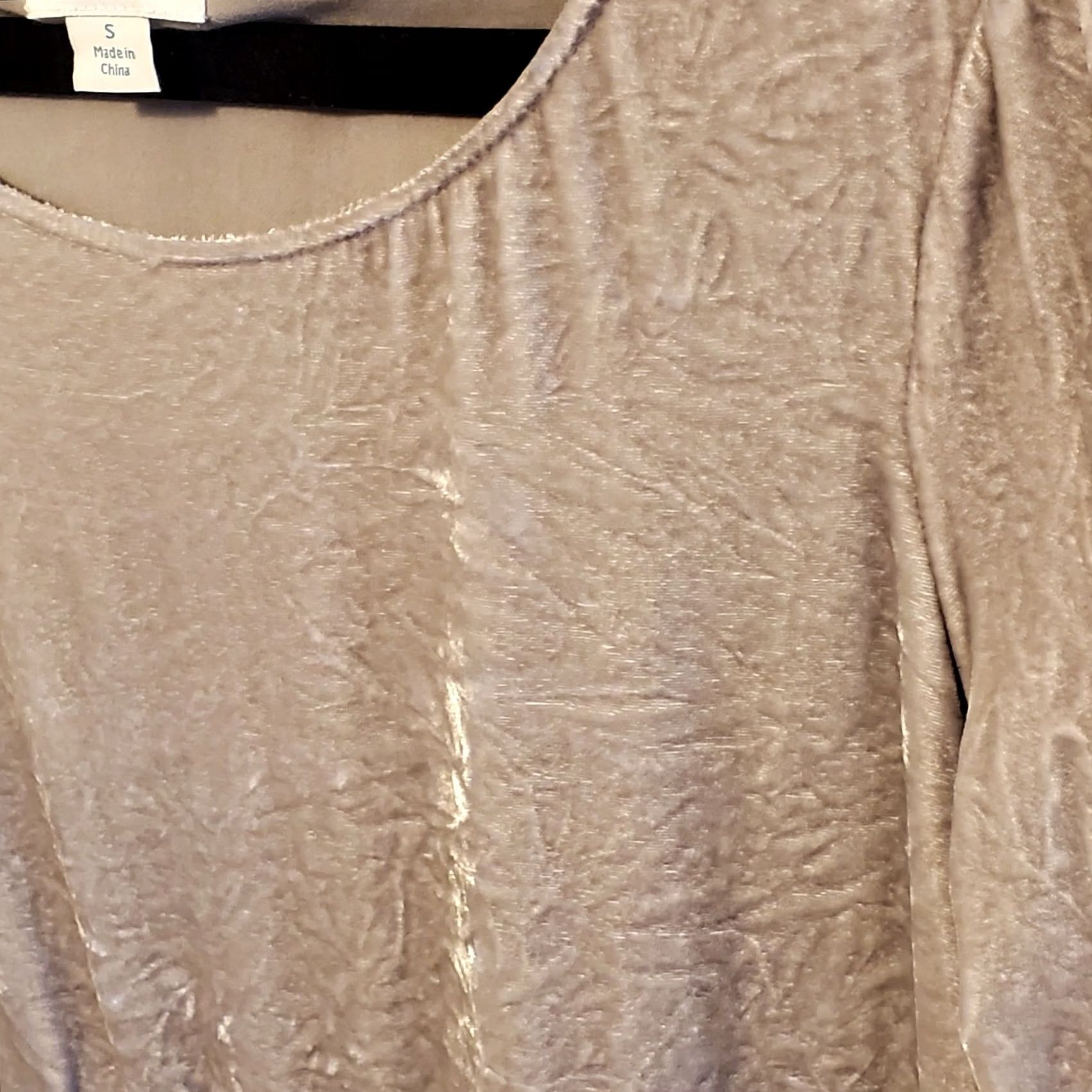 Vintage Sundance Blouse Shirt Women S Gray Crushed Velvet Lace Bell Sleeve Lined Floral Round Neck Pullover Bohemian Holiday Evening Party Wedding" Size S / US 4 / IT 40 - 5 Thumbnail